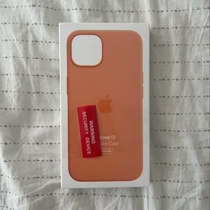 MagSafe silicone case for iPhone 13
